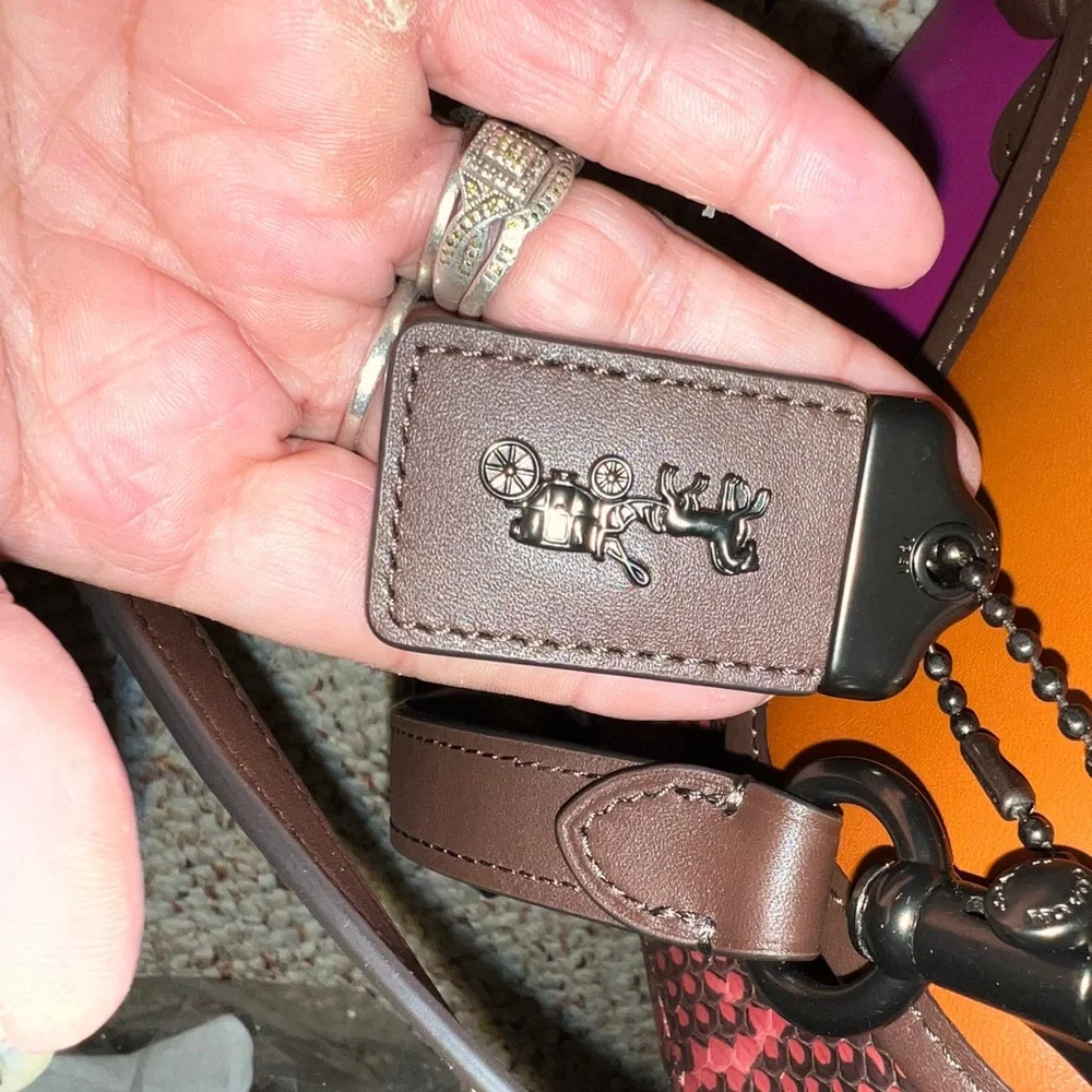 Authentic coach gorgeous courier - Picture 10 of 15